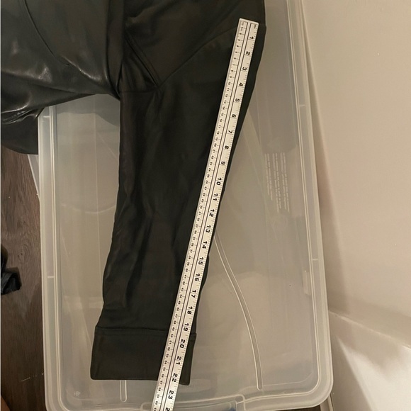 Danier 100% genuine leather coat black Mens size MED full zip with collar - Picture 15 of 16